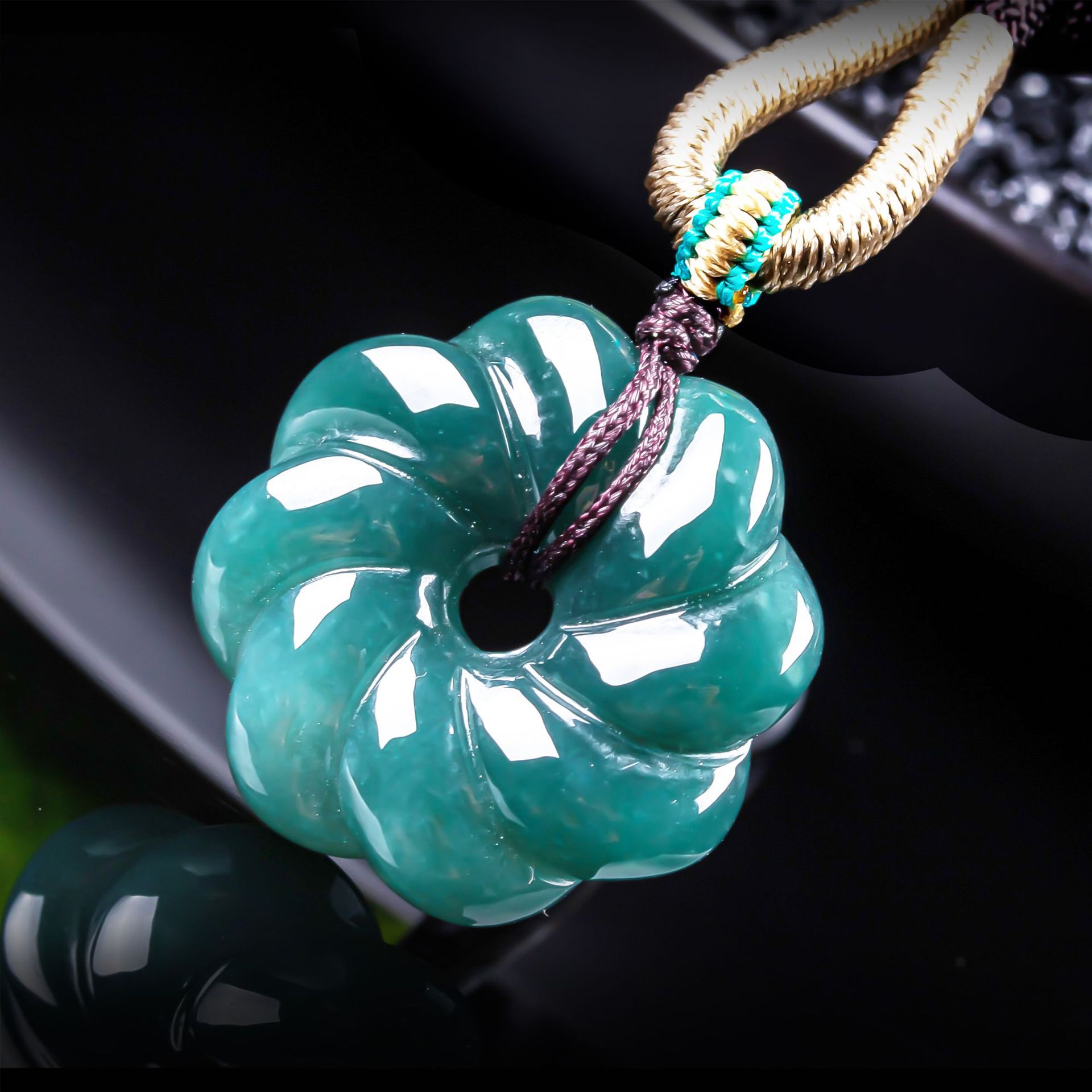 Jewelry & Watches Store - Natürlicher burmesischer Jadeit-Blumenanhänger Halskette Accessoires Edelstein-Talismane