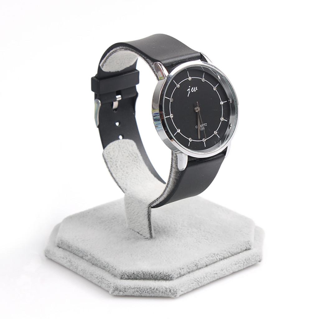 Schmuckständer aus Samt, Armba – Jewelry And Watches Inc Bewertung und Preis