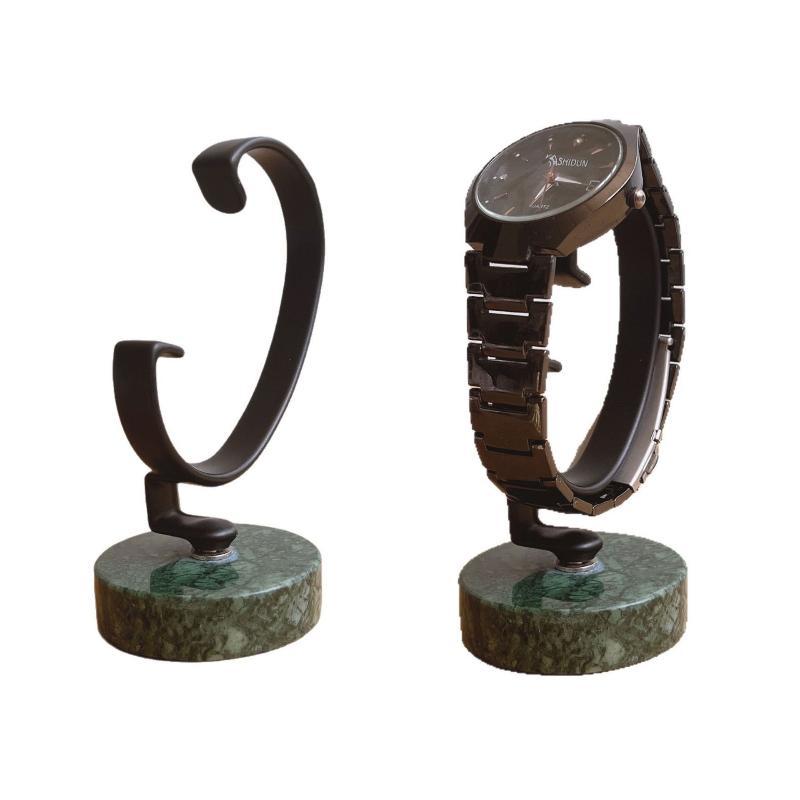 Uhrenständer mit Marmorbasis,  – Jewelry And Watches Inc Bewertung und Preis